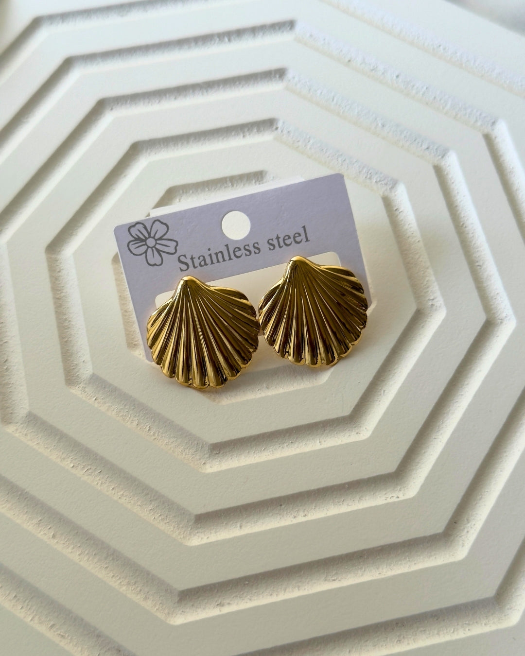 Shell Golden Earring