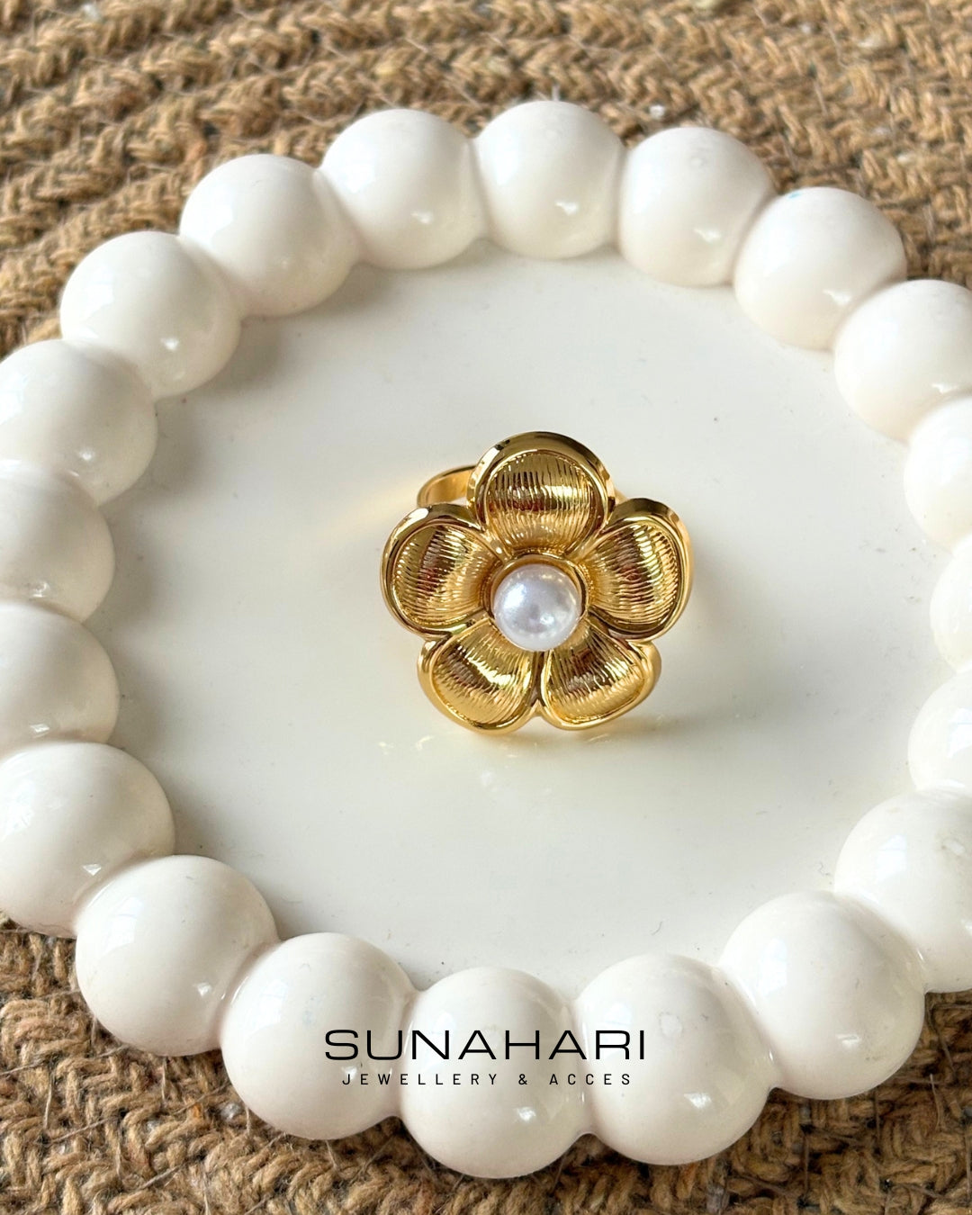Dreamy Flower Ring