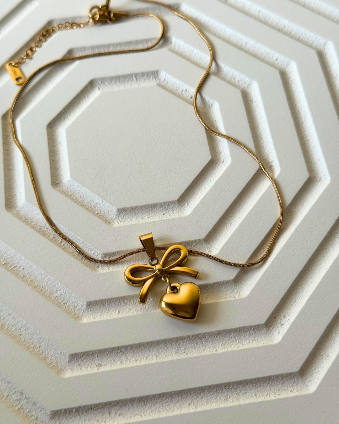 Bow Heart Necklace - Anti-Tarnish