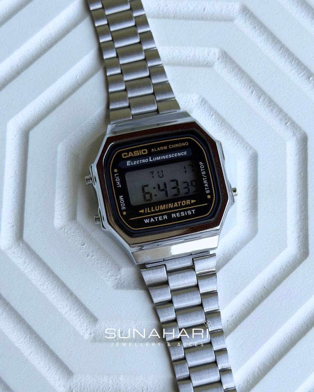 Vintage A168 Silver (Digital Watch)
