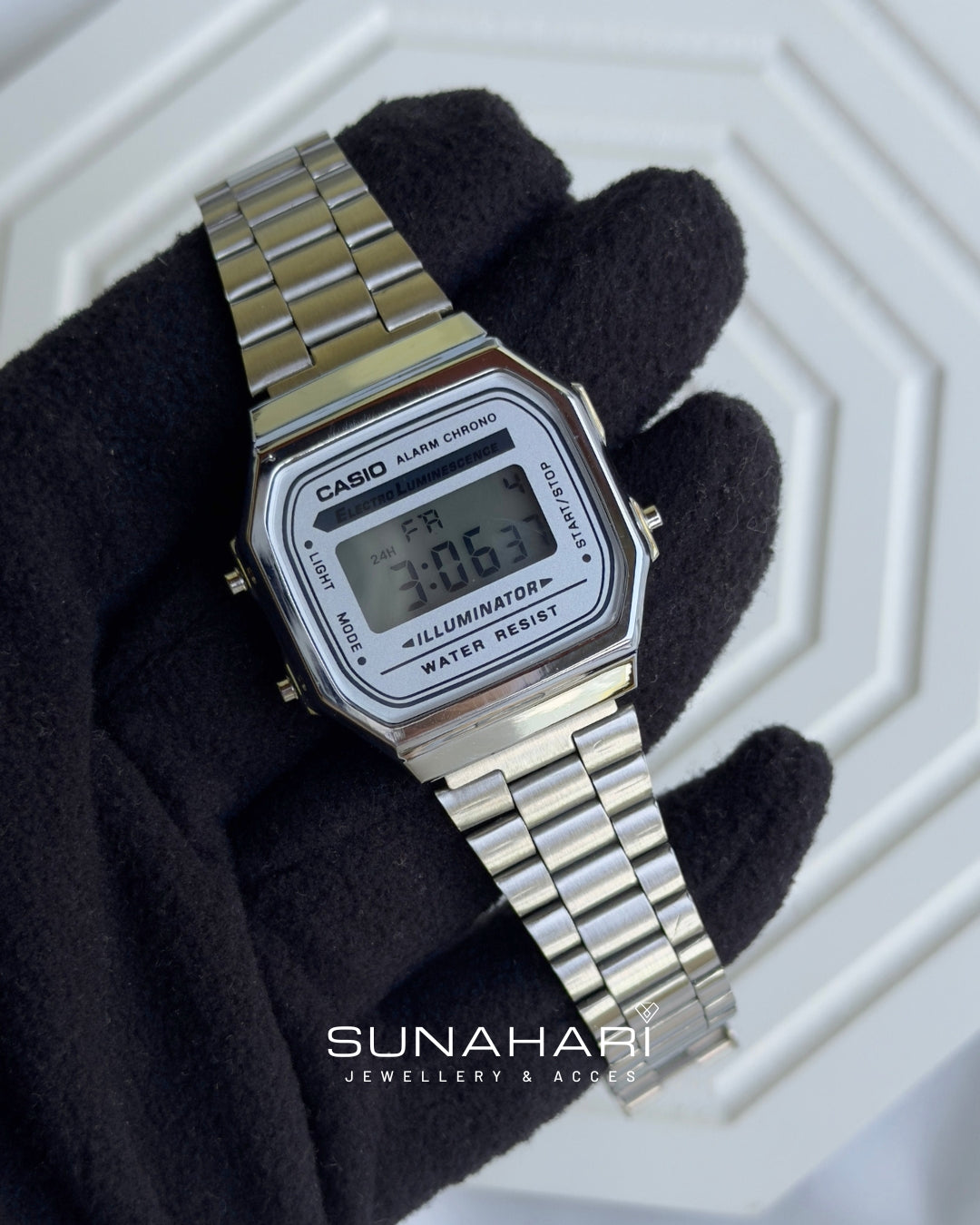 Vintage A168 Beige (Digital Watch)