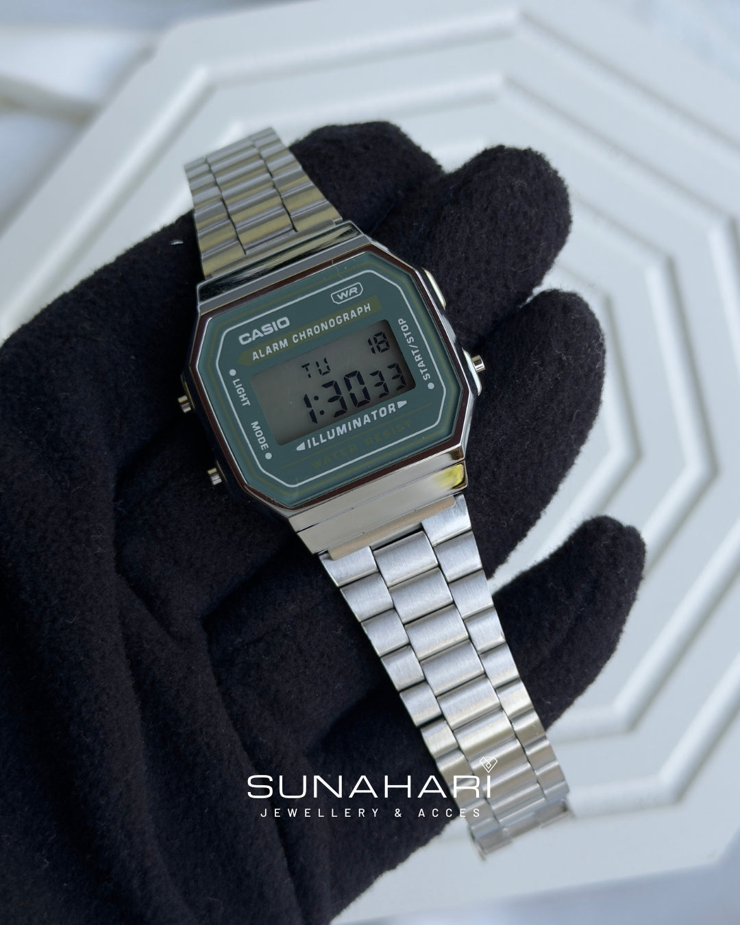 Vintage A168 Green (Digital Watch)