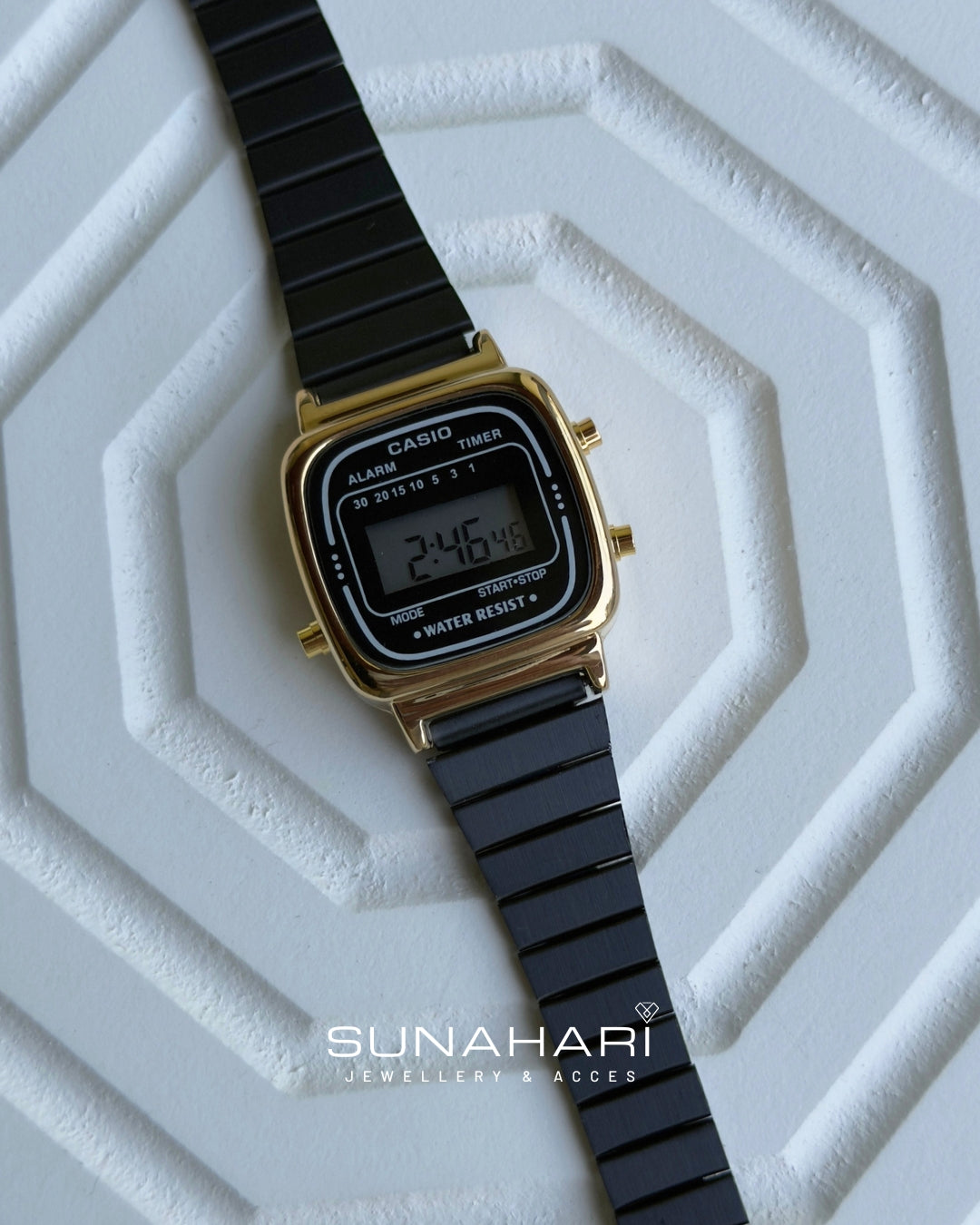 Vintage D124 Black Gold (Digital Watch)