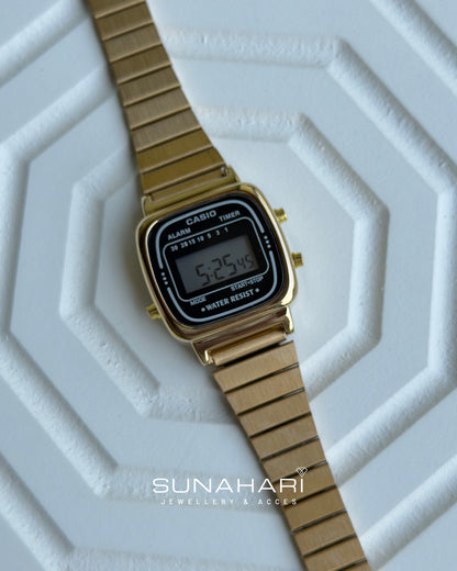 Vintage D124 Gold (Digital Watch)