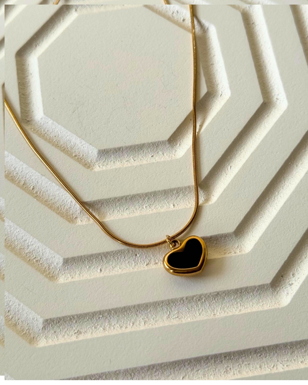 Black Heart Necklace - Anti-Tarnish