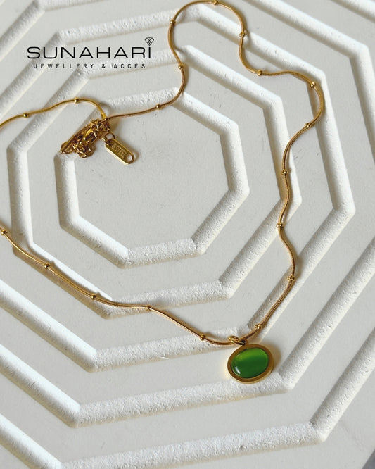 Emerald Luxe Statement Necklace