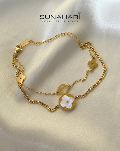 Clover Kiss Gold Bracelet