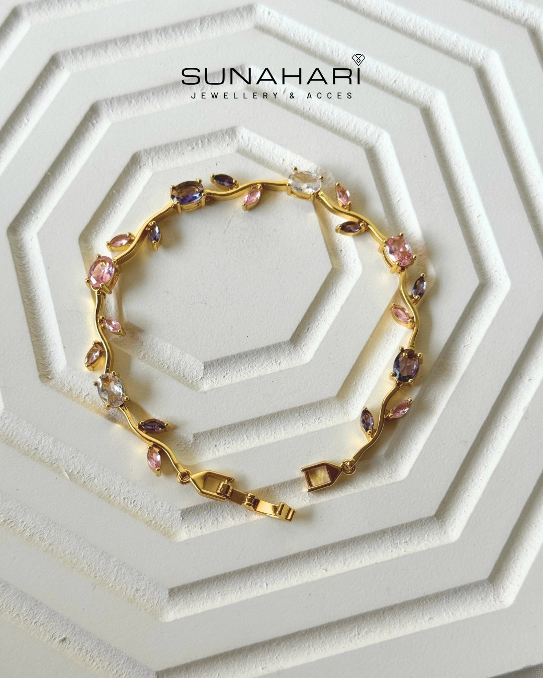 Daisy Drip Tulip Bracelet