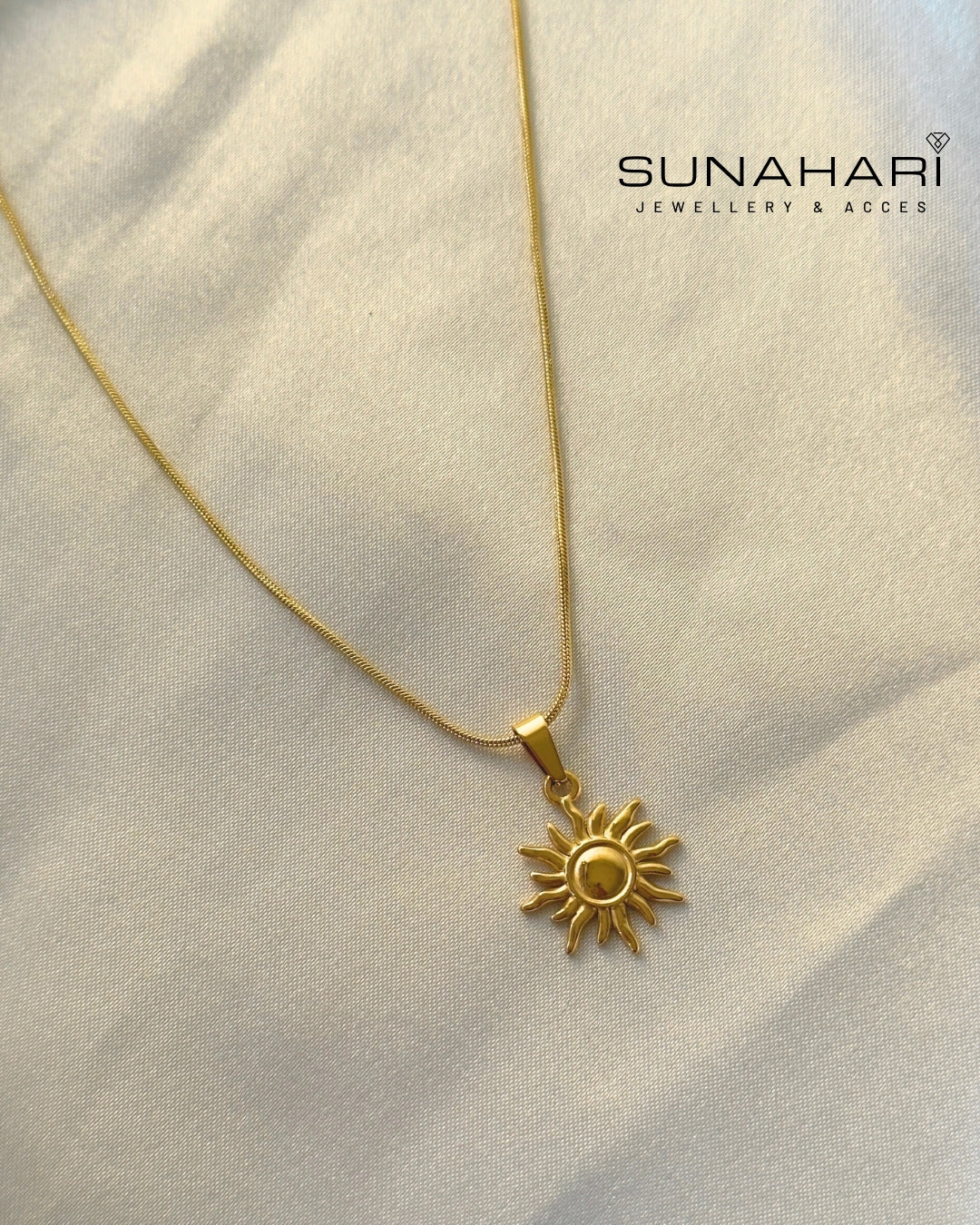 She’s Glowing! Sun Necklace