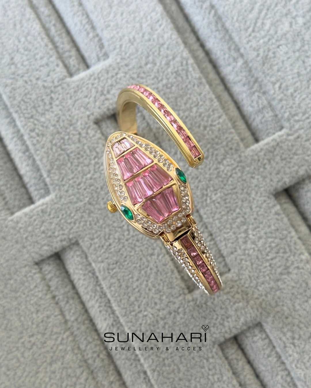 Serpenti Bracelet Watch – Blush Pink
