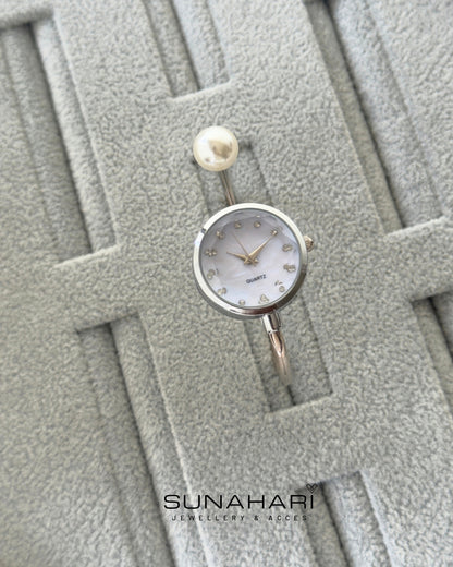 Pearl Round Watch