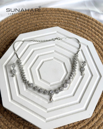 Round Solitaire Set - Silver