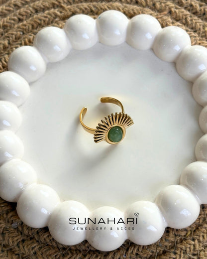 Fleur de Lune Emerald Ring