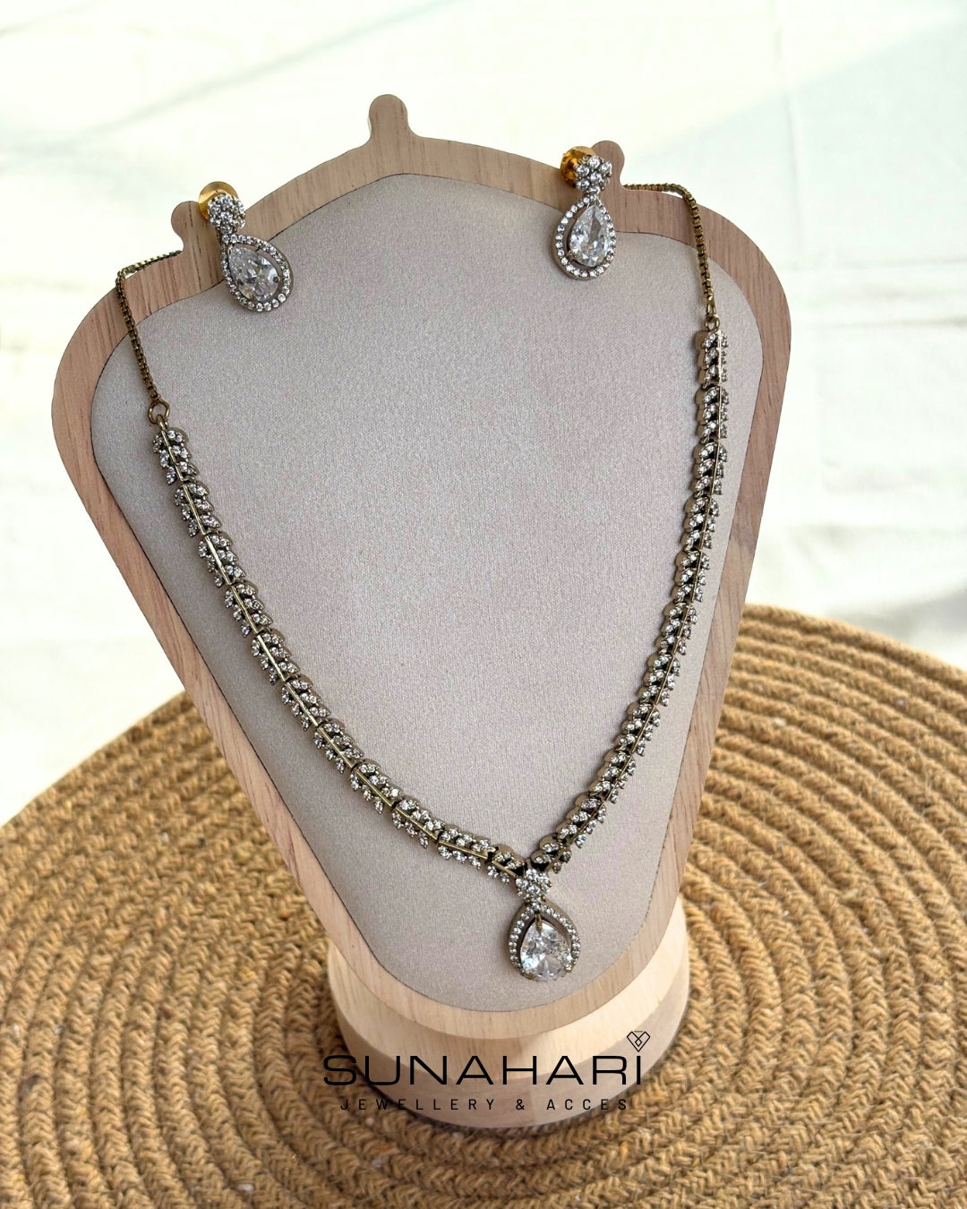 Crystal Dew Set