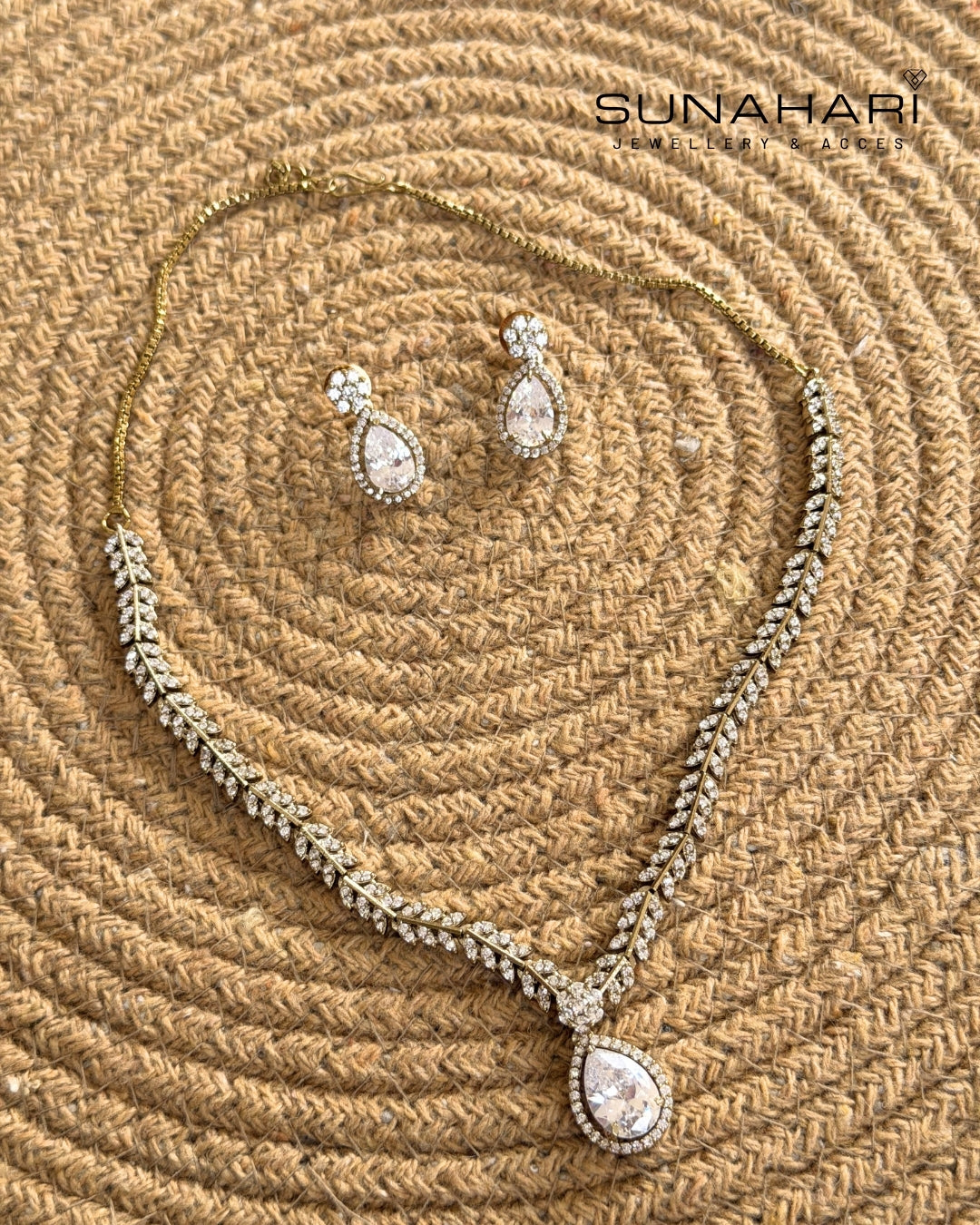 Crystal Dew Set