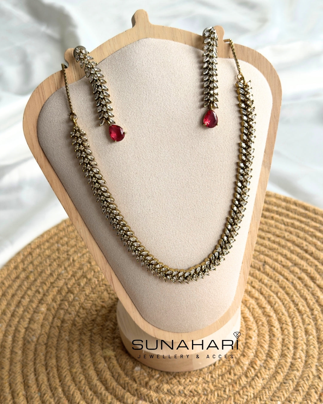 Ruby Vine Set