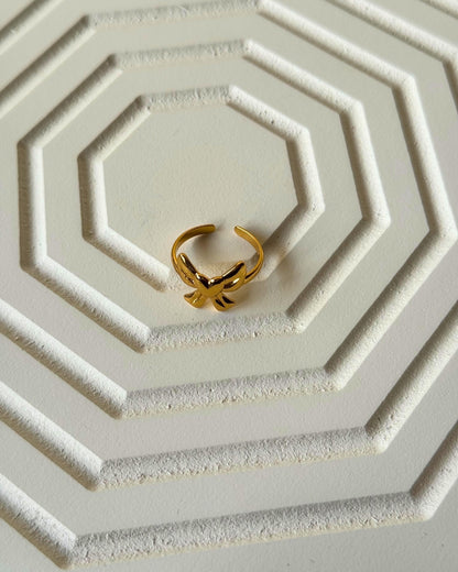 Bow Bold Ring - Anti Tarnish