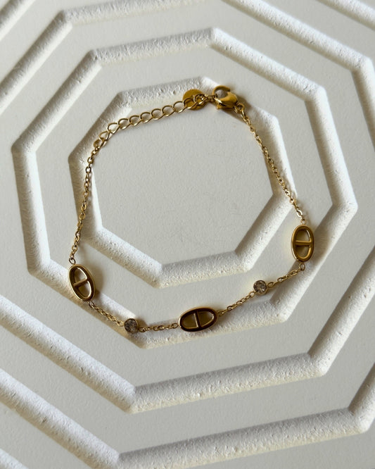 Classy Chain Bracelet