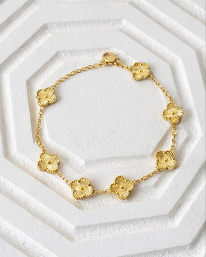 Clover Charm Bracelet – Anti-Tarnish